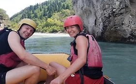 Keli Guest House& Rafting Adventures